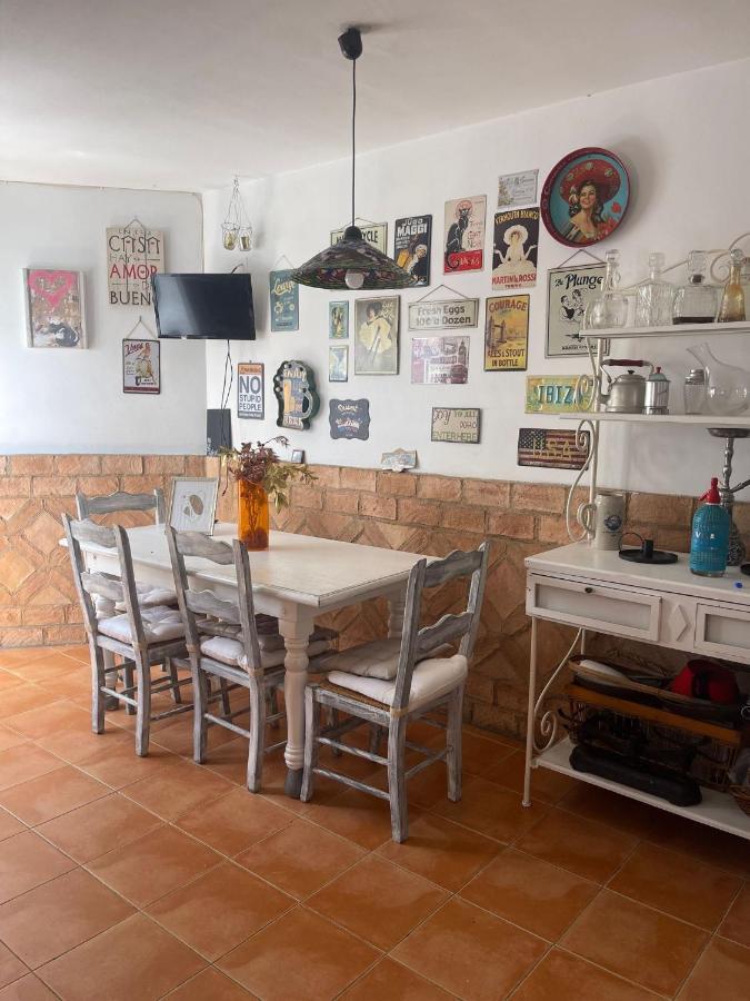 Evens-Goretti House Майрена-дель-Альхарафе Экстерьер фото