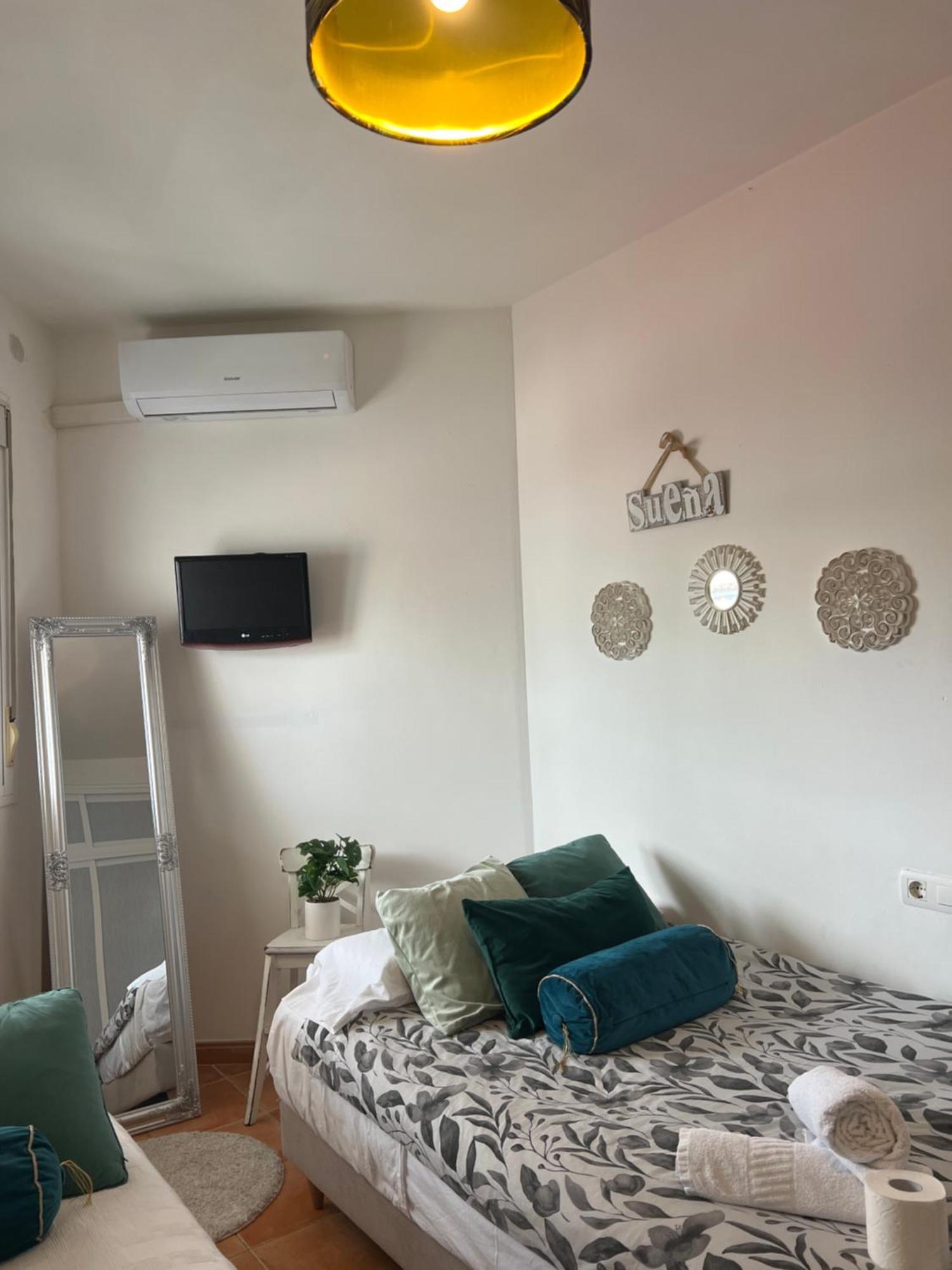 Evens-Goretti House Майрена-дель-Альхарафе Экстерьер фото